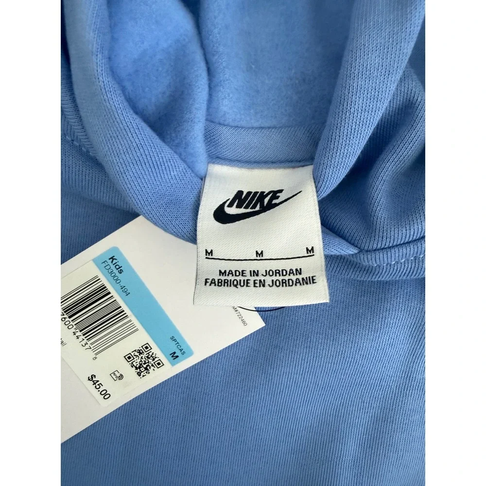 Youth size medium Nike hoodie sweatshirt periwinkle blue back to school NWT